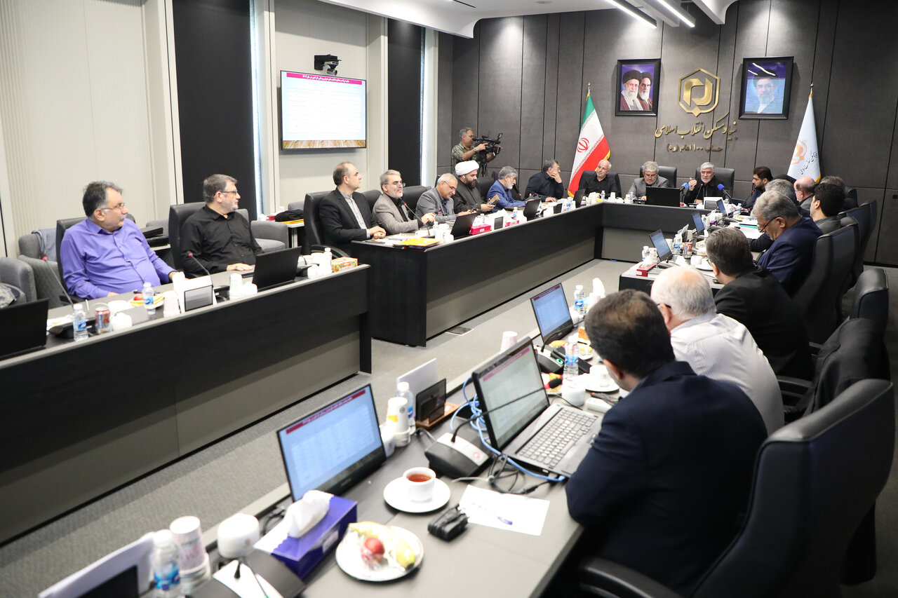 مجلس با رفع موانع از برنامه‌های بنیاد مسکن در بازسازی، توسعه روستاها و مسکن محرومان حمایت می‌کند