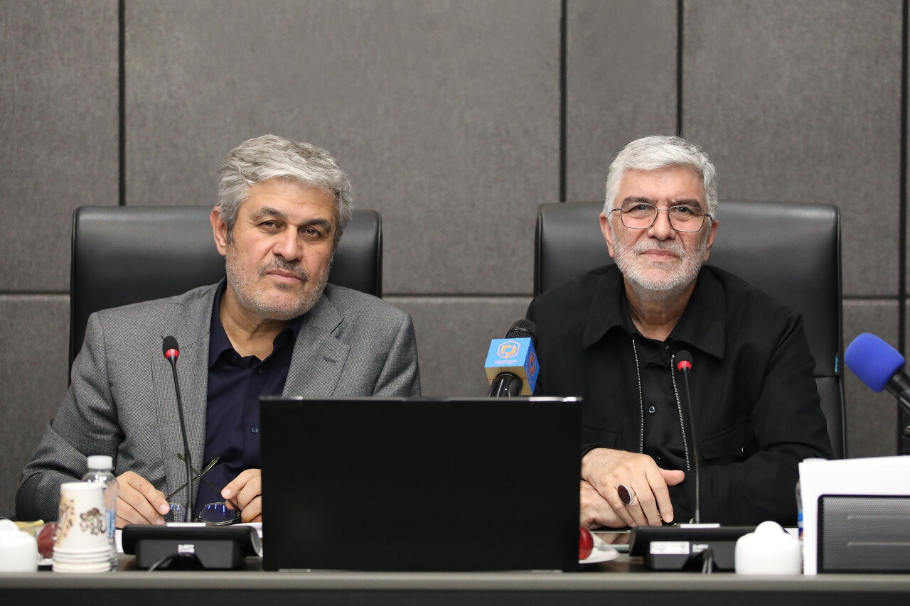 مجلس با رفع موانع از برنامههای بنیاد مسکن در بازسازی، توسعه روستاها و مسکن محرومان حمایت میکند
