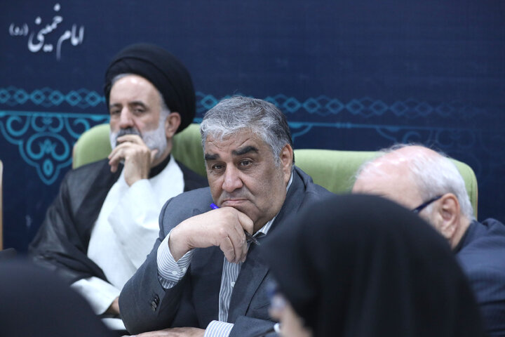 نشست فراکسیون شاهد و ایثارگران با رئیس بنیاد شهید و امور ایثارگران