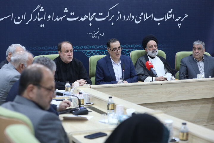 نشست فراکسیون شاهد و ایثارگران با رئیس بنیاد شهید و امور ایثارگران