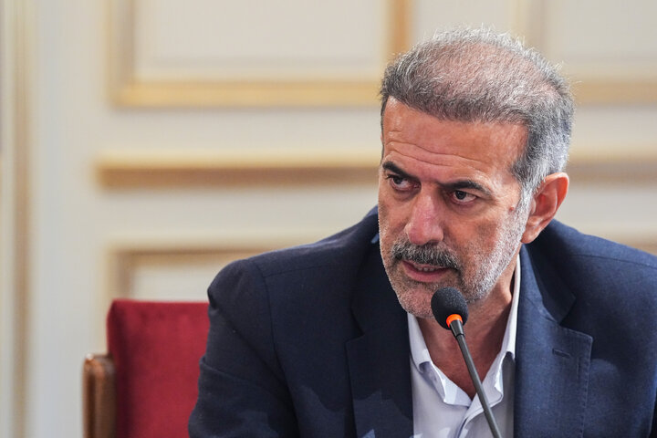 نشست اعضای کمیسیون شوراهای مجلس با وزیر میراث فرهنگی و گردشگری
