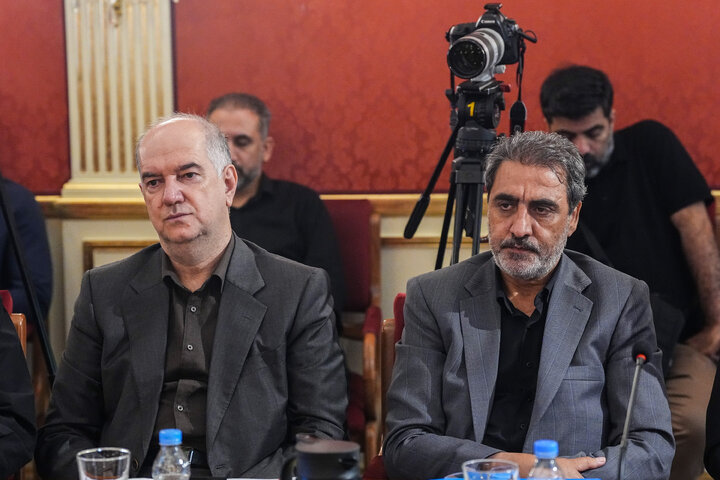 نشست اعضای کمیسیون شوراهای مجلس با وزیر میراث فرهنگی و گردشگری