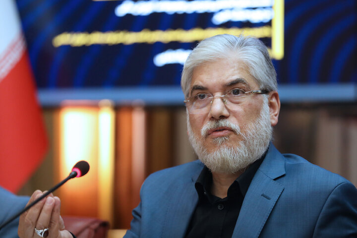 نشست کمیسیون اصل نود مجلس با وزیر علوم، تحقیقات و فناوری