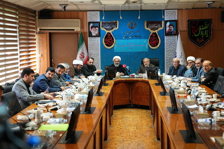 نشست مشترک کمیسیون اصل 90 با وزیر آموزش و پرورش