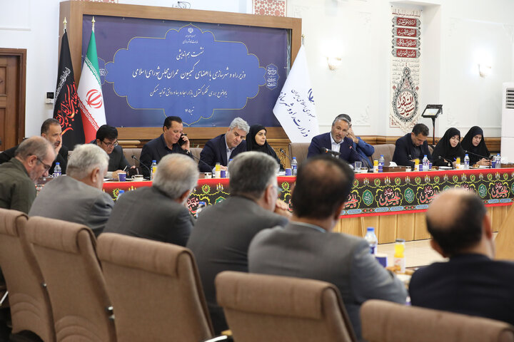 نشست کمیسیون عمران با وزیر راه شهر سازی