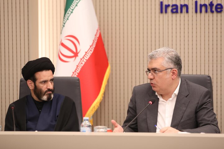 نشست کمیسیون صنایع و معادن با رئیس سازمان توسعه تجارت ایران