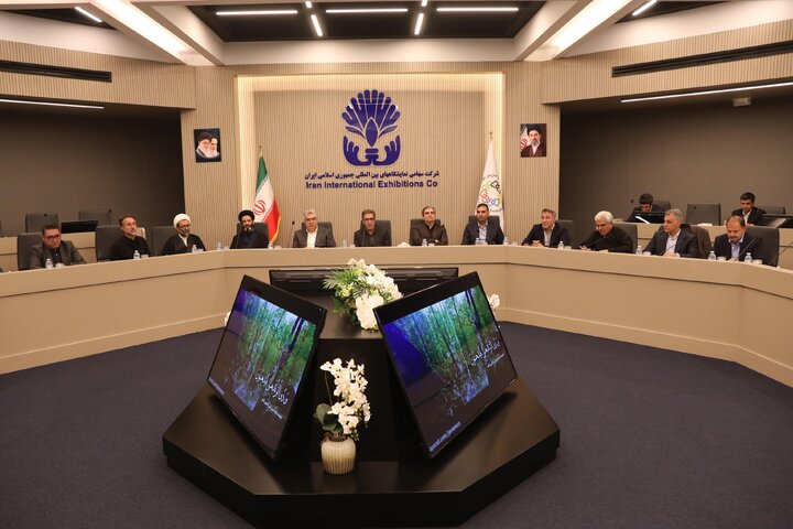نشست کمیسیون صنایع و معادن با رئیس سازمان توسعه تجارت ایران