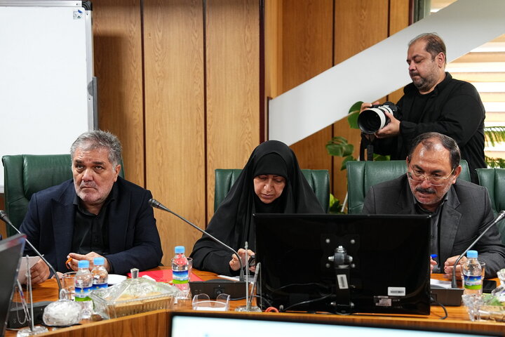 نشست مشترک کمیسیون بهداشت مجلس با مدیران نظام سلامت کشور