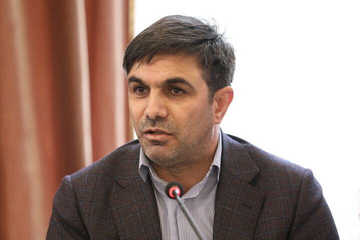 نشست مشترک کمیسیون اقتصادی مجلس با وزیر امور اقتصادی و مدیران عامل بانک ها