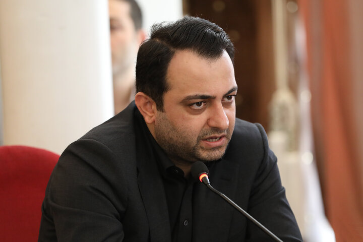 نشست مشترک کمیسیون اقتصادی مجلس با وزیر امور اقتصادی و مدیران عامل بانک ها
