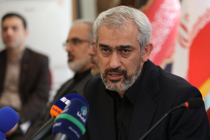 نشست مشترک کمیسیون اقتصادی مجلس با وزیر امور اقتصادی و مدیران عامل بانک ها