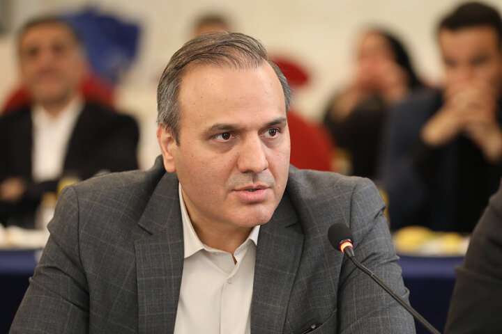 نشست مشترک کمیسیون اقتصادی مجلس با وزیر امور اقتصادی و مدیران عامل بانک ها