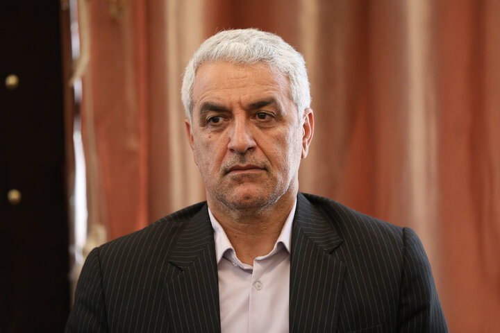 نشست مشترک کمیسیون اقتصادی مجلس با وزیر امور اقتصادی و مدیران عامل بانک ها