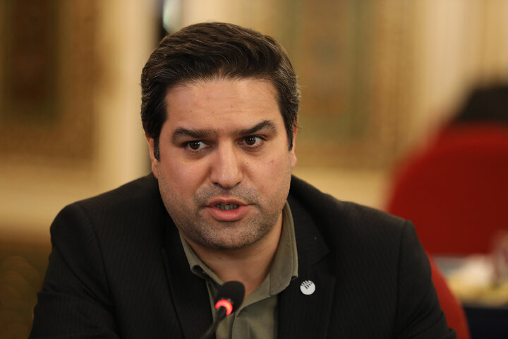 نشست مشترک کمیسیون اقتصادی مجلس با وزیر امور اقتصادی و مدیران عامل بانک ها