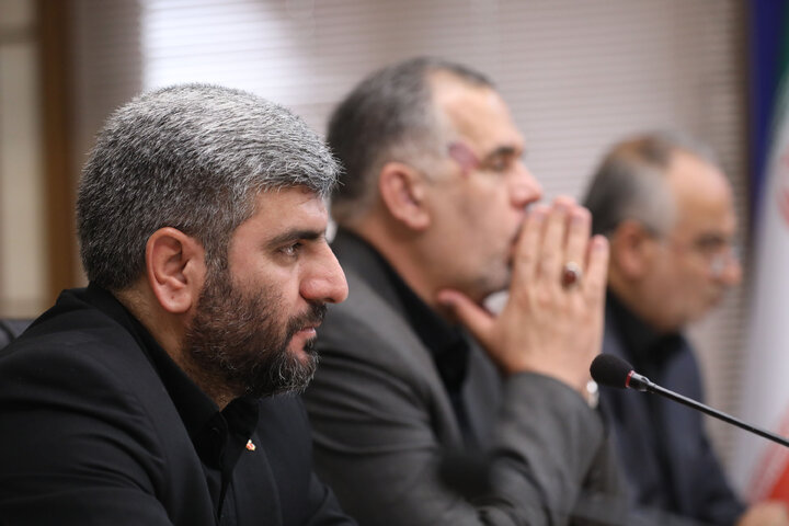 نشست کمیسیون آموزش با وزیر صنعت، معدن و تجارت