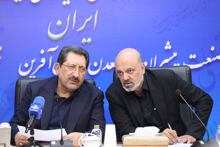 نشست کمیسیون آموزش با وزیر صنعت، معدن و تجارت