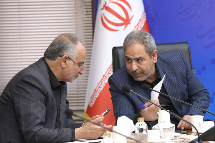 نشست کمیسیون آموزش با وزیر صنعت، معدن و تجارت