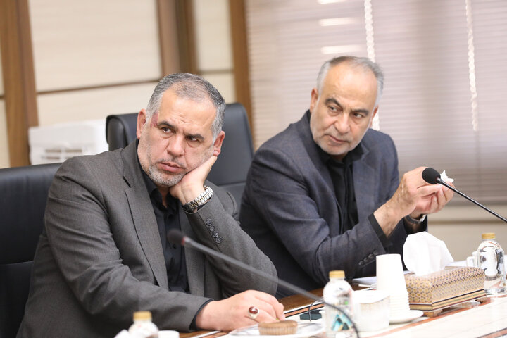 نشست کمیسیون آموزش با وزیر صنعت، معدن و تجارت