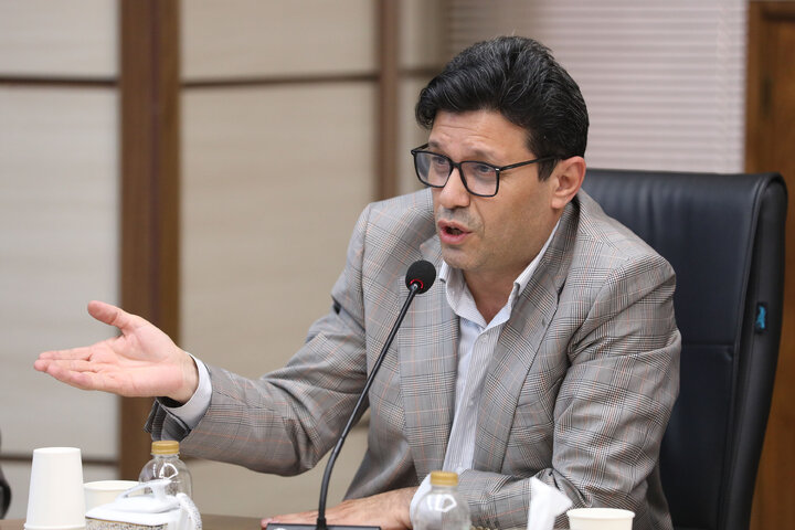 نشست کمیسیون آموزش با وزیر صنعت، معدن و تجارت
