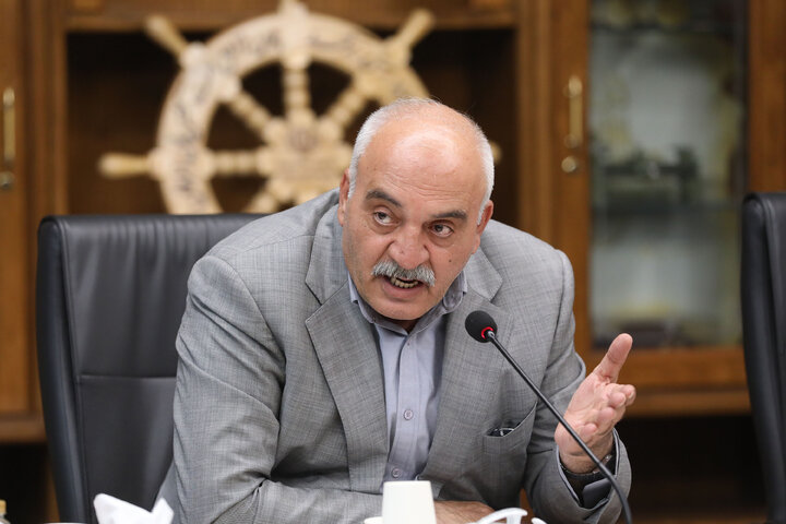 نشست کمیسیون آموزش با وزیر صنعت، معدن و تجارت