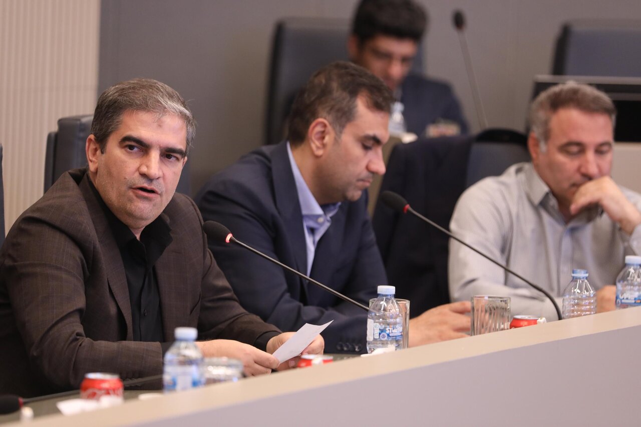 بررسی راهکارهای توسعه تجارت کشور در پساجنگ در کمیسیون صنایع