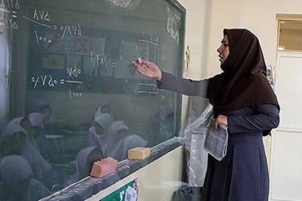 تبیین معمای ۷۵ هزار میلیارد ریالی مربوط به معوقات رتبهبندی معلمان بازنشسته/ نظارتهای سختگیرانه کمیسیون اصل نود ادامه دارد