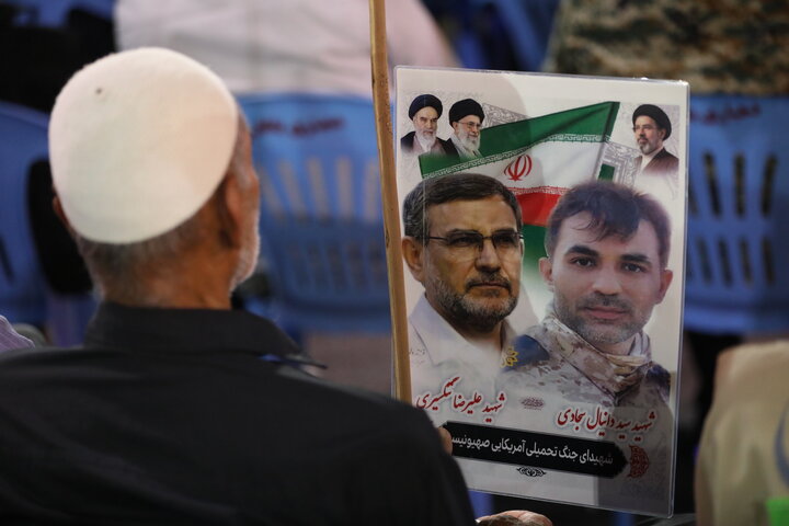 حضور حاجی بابایی در مراسم یادواره شهدای نماینده استان بوشهر در مجلس شورای اسلامی در واقعه هفتم تیر