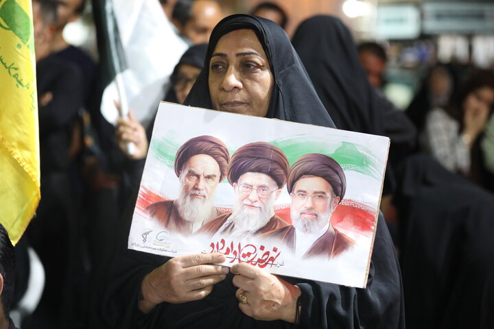حضور حاجی بابایی در مراسم یادواره شهدای نماینده استان بوشهر در مجلس شورای اسلامی در واقعه هفتم تیر