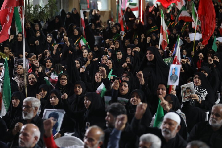 حضور حاجی بابایی در مراسم یادواره شهدای نماینده استان بوشهر در مجلس شورای اسلامی در واقعه هفتم تیر