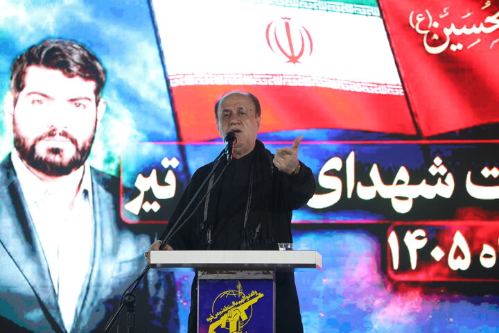 حضور حاجی بابایی در مراسم یادواره شهدای نماینده استان بوشهر در مجلس شورای اسلامی در واقعه هفتم تیر