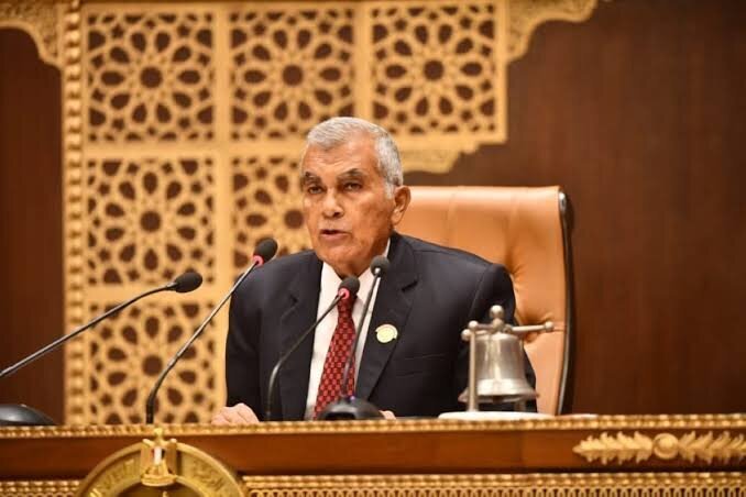 رئیس مجلس سنای مصر به منظور شرکت در مراسم تشییع پیکر رهبر شهید وارد تهران شد