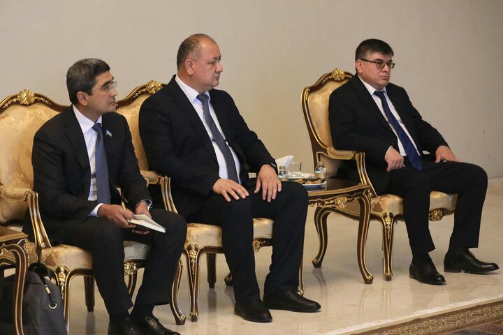 ورود رئیس مجلس ازبكستان به تهران