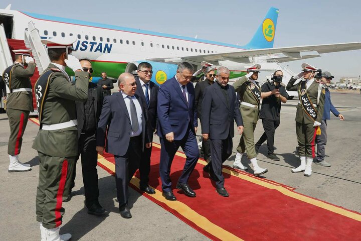 ورود رئیس مجلس ازبكستان به تهران