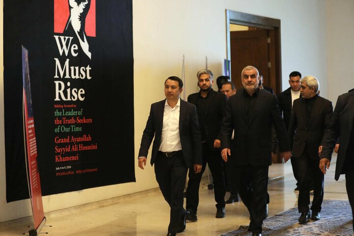 ورود رئیس مجلس قرقیزستان به تهران