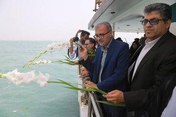 بازخوانی جنایات آمریکا در محل حادثه ۱۲ تیر و شهادت ۲۹۰ مسافر بی‌گناه