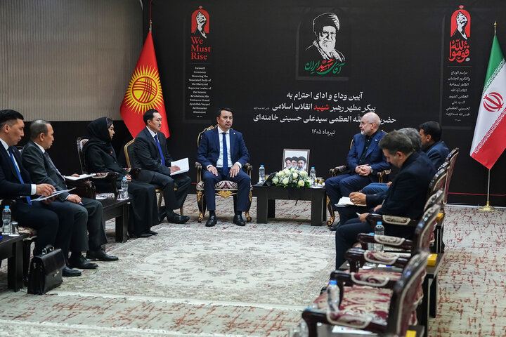 دیدار رئیس مجلس قرقیزستان با دکتر قالیباف