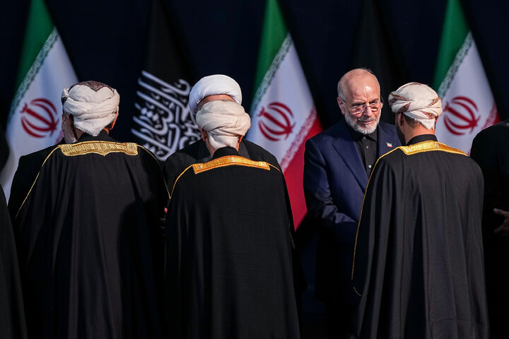 مراسم ادای احترام بر پیکر رهبر مجاهد شهید انقلاب