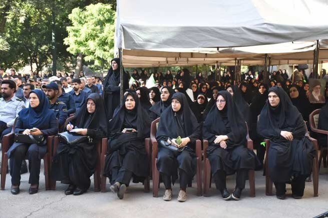 مراسم عزاداری و وداع جامعه دانشگاهیان، فرهنگیان، هنرمندان و پرسنل دستگاه های اجرایی لرستان با آقای شهید ایران