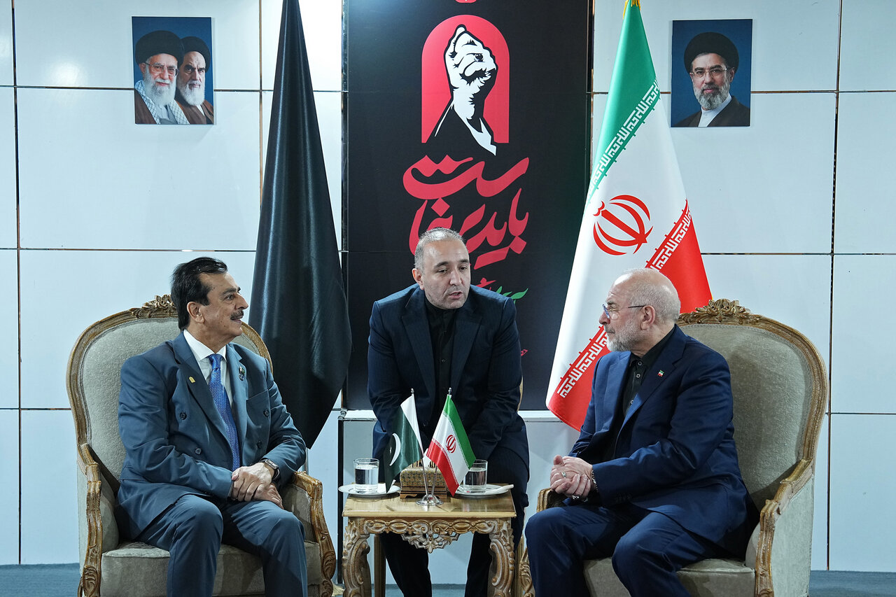 قدردان همراهی ملت پاکستان در دوران سختی هستیم/ رئیس مجلس سنای پاکستان: پیشرفت ایران، ضامن صلح و ثبات در منطقه است قدردان همراهی ملت پاکستان در دوران سختی هستیم/ رئیس مجلس سنای پاکستان: پیشرفت ایران، ضامن صلح و ثبات در منطقه است