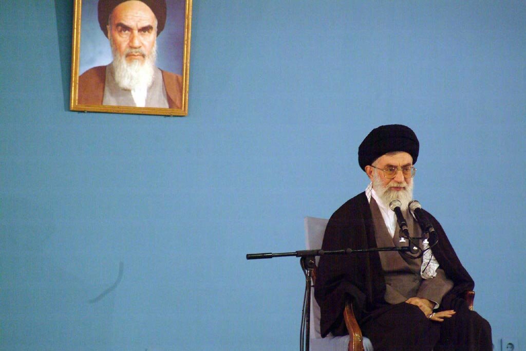 سیر تحول نقشه راه رهبر شهید برای مسئولیت الهی نمایندگی؛ از «قانون‌گذاری برای مصالح ملی» تا «پاسخگویی مجلس»