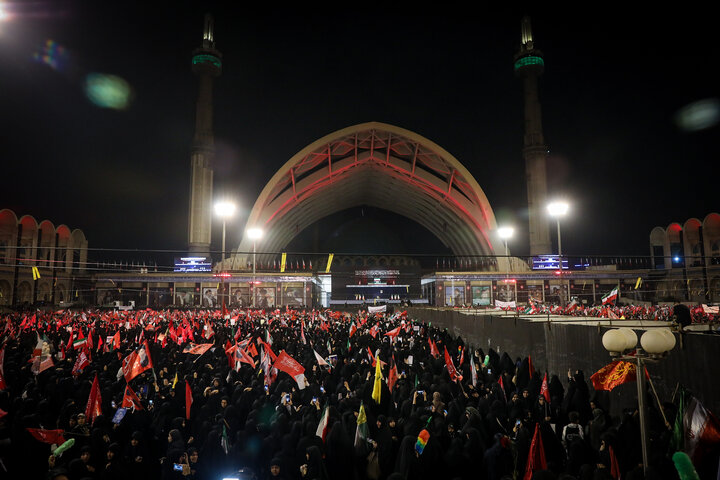 مراسم وداع با پیکر مطهر رهبر شهید انقلاب