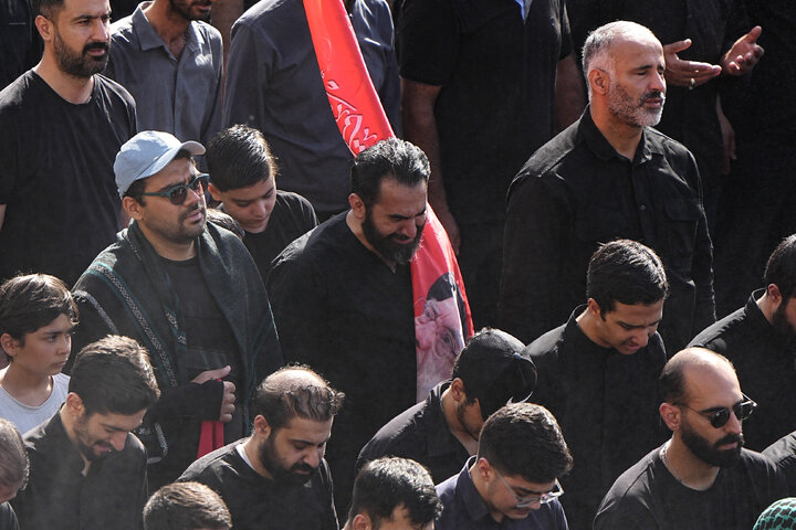 اقامه نماز بر پیکر رهبر شهید انقلاب در مصلی تهران