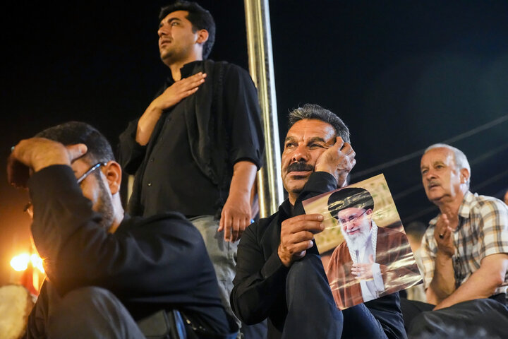 مراسم وداع با پیکر رهبر شهید انقلاب در مصلی تهران