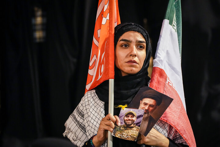 مراسم وداع با پیکر رهبر شهید انقلاب در مصلی تهران