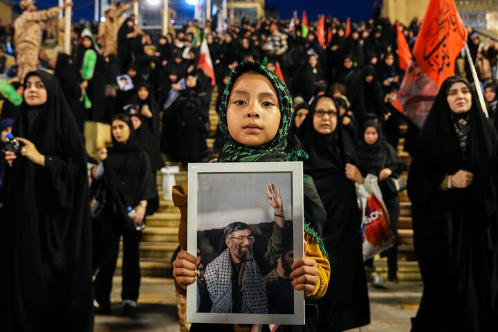 مراسم وداع با پیکر رهبر شهید انقلاب در مصلی تهران