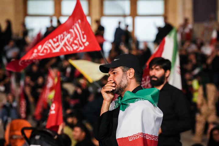 مراسم وداع با پیکر رهبر شهید انقلاب در مصلی تهران