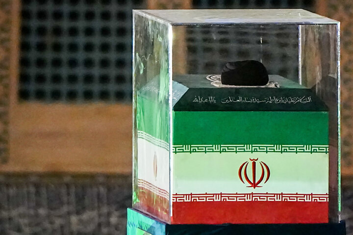 مراسم وداع با پیکر رهبر شهید انقلاب در مصلی تهران