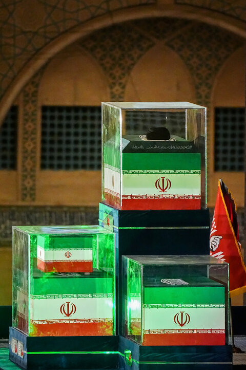 مراسم وداع با پیکر رهبر شهید انقلاب در مصلی تهران