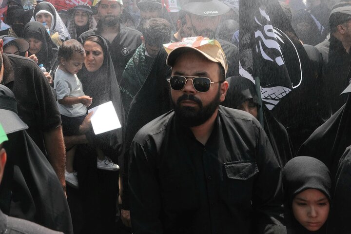 تشییع پیکر مطهر رهبر شهید انقلاب با حضور اقشار مختلف تهران