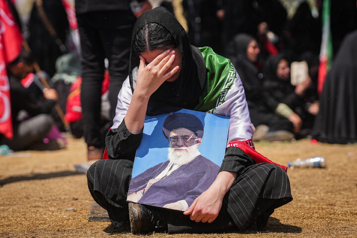 مراسم تشییع پیکر رهبر شهید انقلاب و خانواده ایشان در تهران